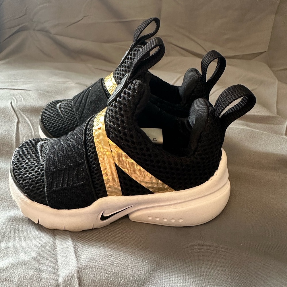 Nike Presto Extreme black and gold 6C